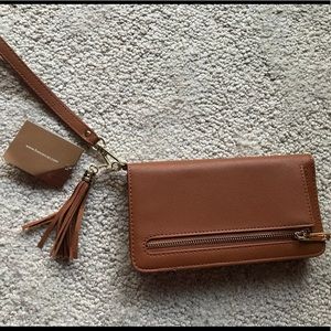 Wristlet for phone from Francesca’s